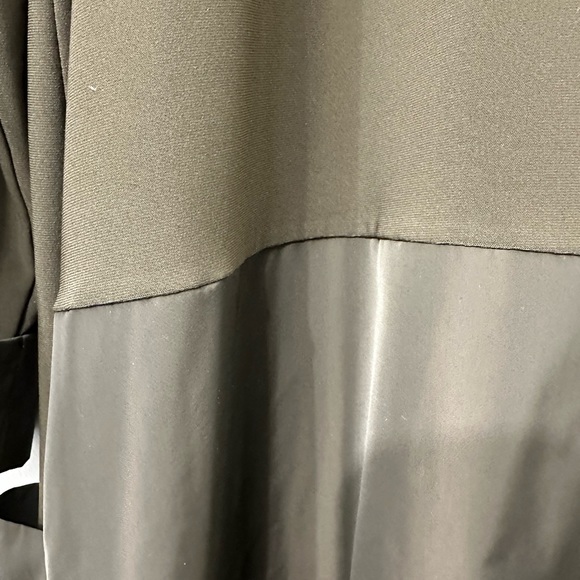 NWOT Joseph Ribkoff Asymmetrical Mixed Media Tunic Size 10 - Picture 7 of 7